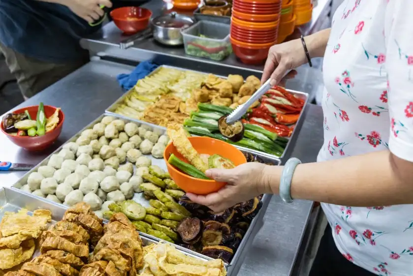 Full-service halal Chinese catering in Plano featuring flavorful dishes for weddings, parties, corporate events, and special gatherings